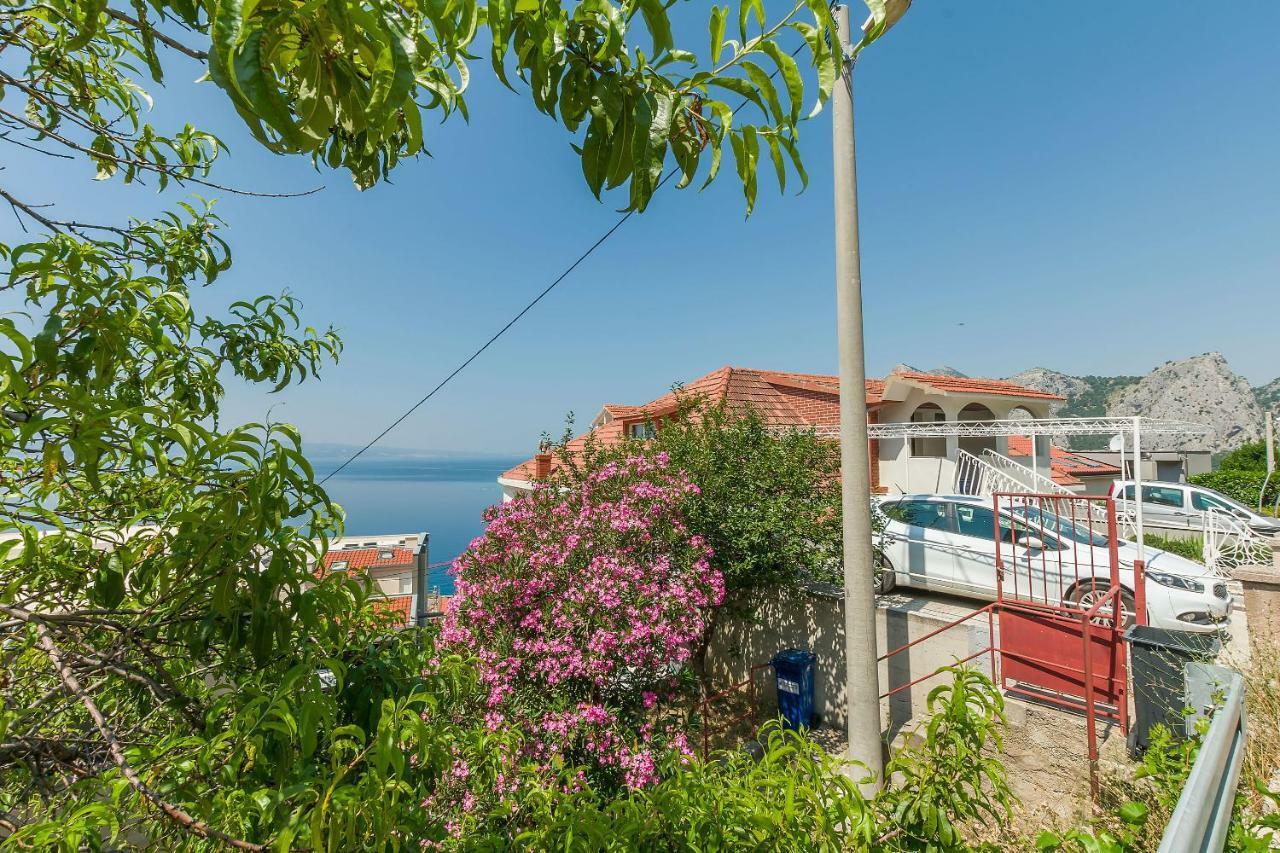 Apartment Marijana Omiš Esterno foto