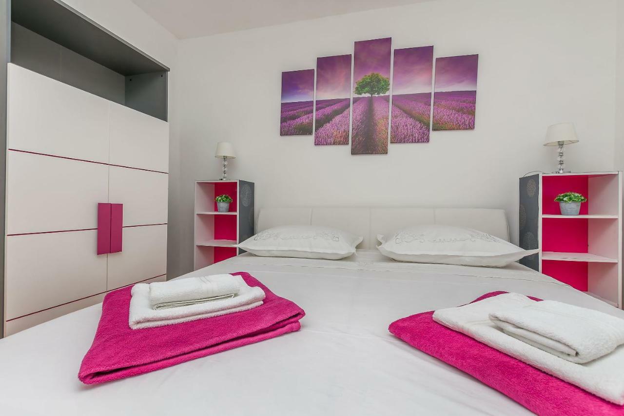 Apartment Marijana Omiš Esterno foto