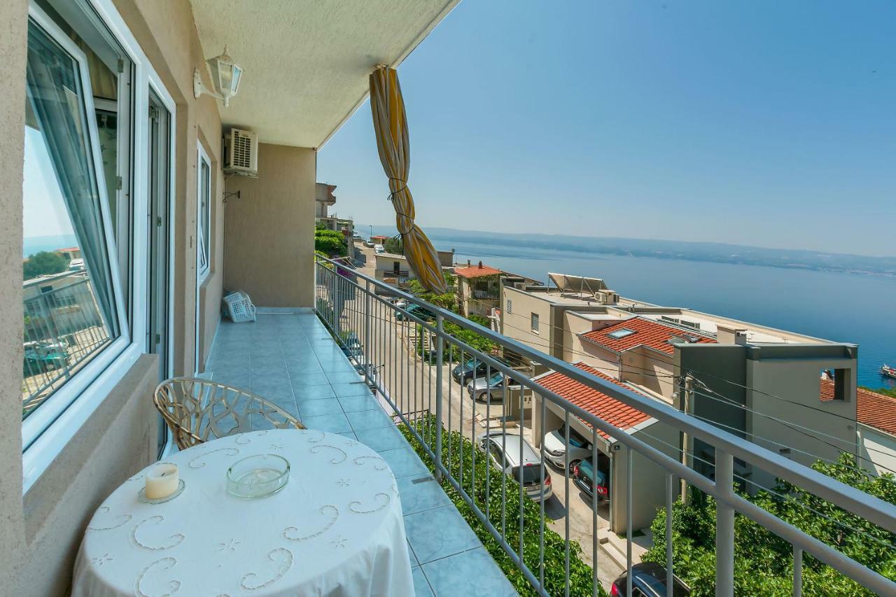 Apartment Marijana Omiš Esterno foto